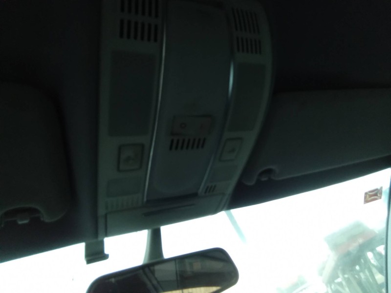 Recambio de luz interior para audi a6 berlina (4f2) 2.4 referencia OEM IAM 4F0947135  
