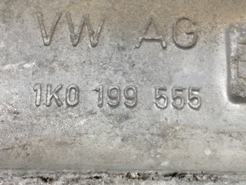 Recambio de soporte motor izquierdo para volkswagen golf vi (5k1) advance referencia OEM IAM 1K0199555  