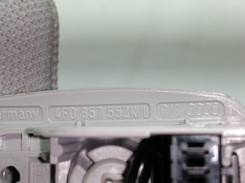 Recambio de parasol derecho para audi a6 berlina (4f2) 2.4 referencia OEM IAM 4F0857552  