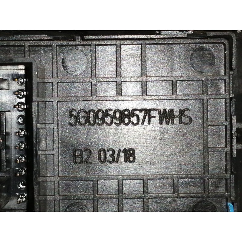 Recambio de mando elevalunas delantero izquierdo para seat leon (5f1) 1.2 tsi referencia OEM IAM  5F0959565D 