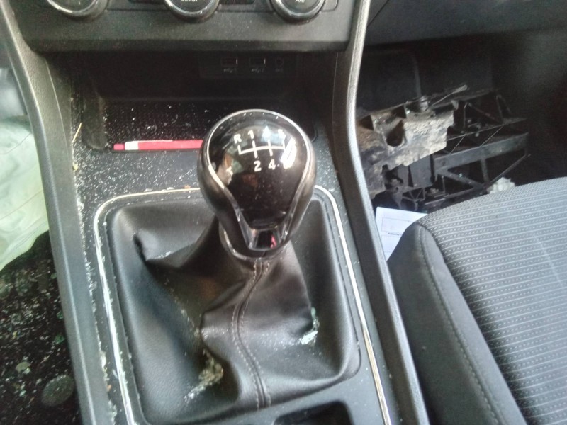Recambio de pomo palanca cambio para seat leon (5f1) 1.2 tsi referencia OEM IAM   