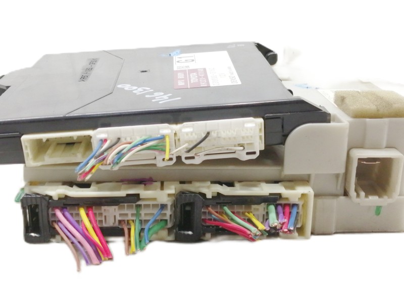 Recambio de modulo electronico para toyota prius (nhw30) advance referencia OEM IAM 8922147140 2380002162 8273047450A