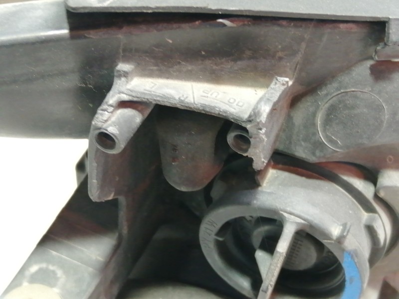 Recambio de faro izquierdo para opel vectra c berlina 3.0 v6 cdti cat (y 30 dt / lb5) referencia OEM IAM 15588700  