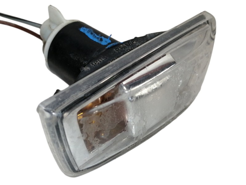 Recambio de piloto lateral izquierdo para opel astra h berlina cosmo referencia OEM IAM 13228580 13228581 