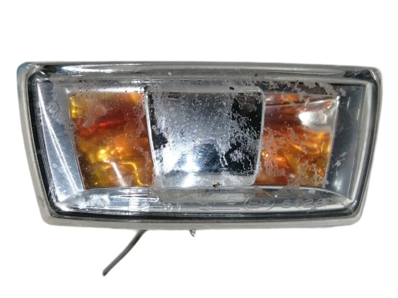 Recambio de piloto lateral izquierdo para opel astra h berlina cosmo referencia OEM IAM 13228580 13228581 