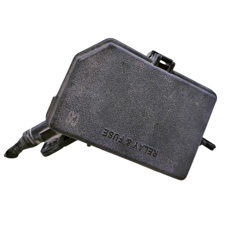 Recambio de caja reles / fusibles para toyota yaris active referencia OEM IAM 826620D321  