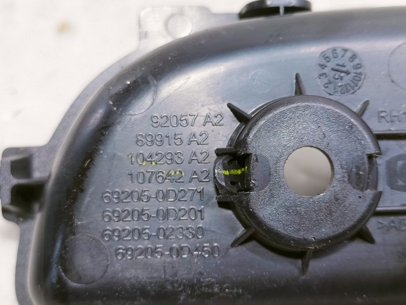 Recambio de cerradura puerta delantera derecha para toyota yaris active referencia OEM IAM U3111130F3 92057A2 