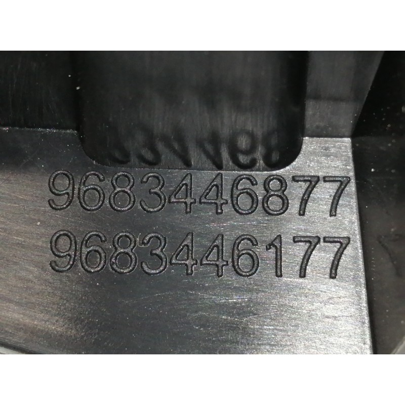 Recambio de maneta interior trasera izquierda para citroën c3 lx referencia OEM IAM 9683446877 9683446177 