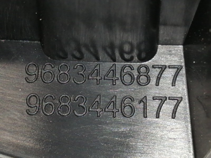 Recambio de maneta interior trasera izquierda para citroën c3 lx referencia OEM IAM 9683446877 9683446177 