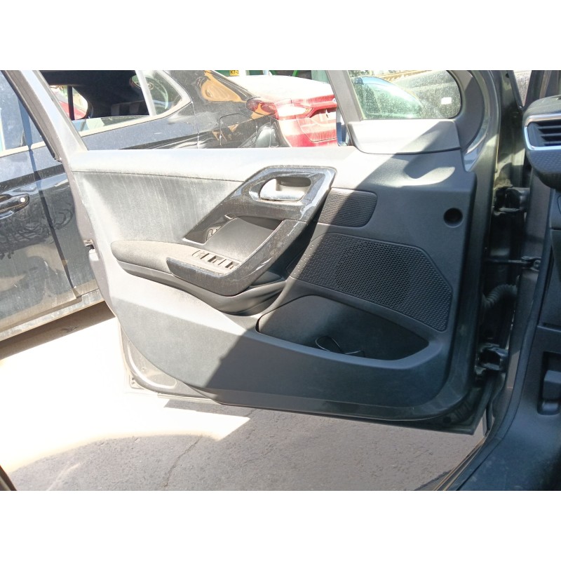 Recambio de guarnecido puerta delantera izquierda para peugeot 208 i (ca_, cc_) 1.2 thp 110 referencia OEM IAM   