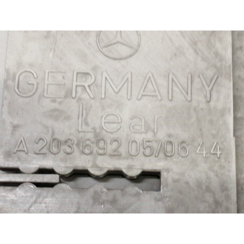 Recambio de moldura para mercedes-benz clase c (w203) berlina 270 cdi (203.016) referencia OEM IAM A2036901540 A2036900930LI A20