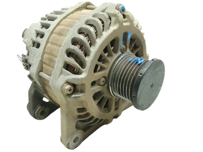 Recambio de alternador para nissan x-trail (t31) le referencia OEM IAM 23100JG71A  