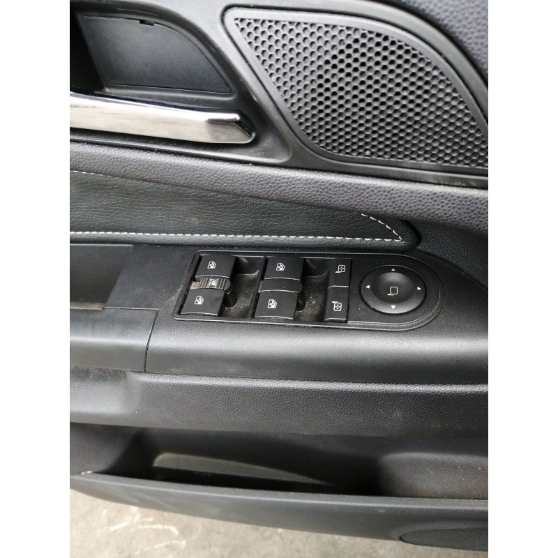 Recambio de mando elevalunas delantero izquierdo para opel zafira b cosmo referencia OEM IAM 13228699  