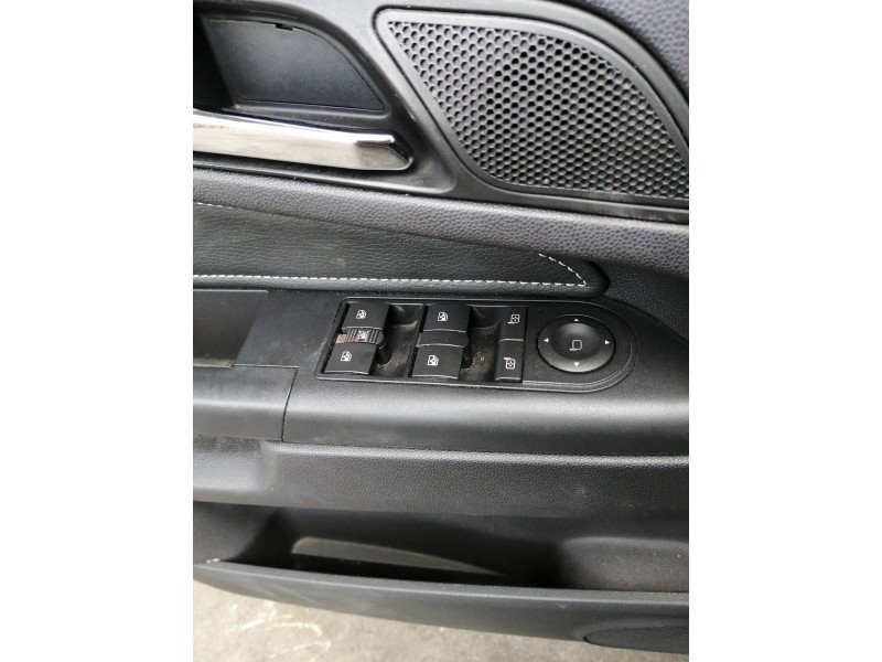 Recambio de mando elevalunas delantero izquierdo para opel zafira b cosmo referencia OEM IAM 13228699  