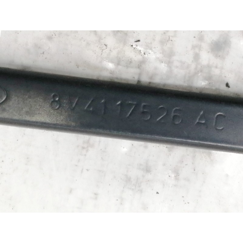 Recambio de brazo limpia delantero derecho para ford kuga (cbv) titanium referencia OEM IAM 8V4117526AC 72336 