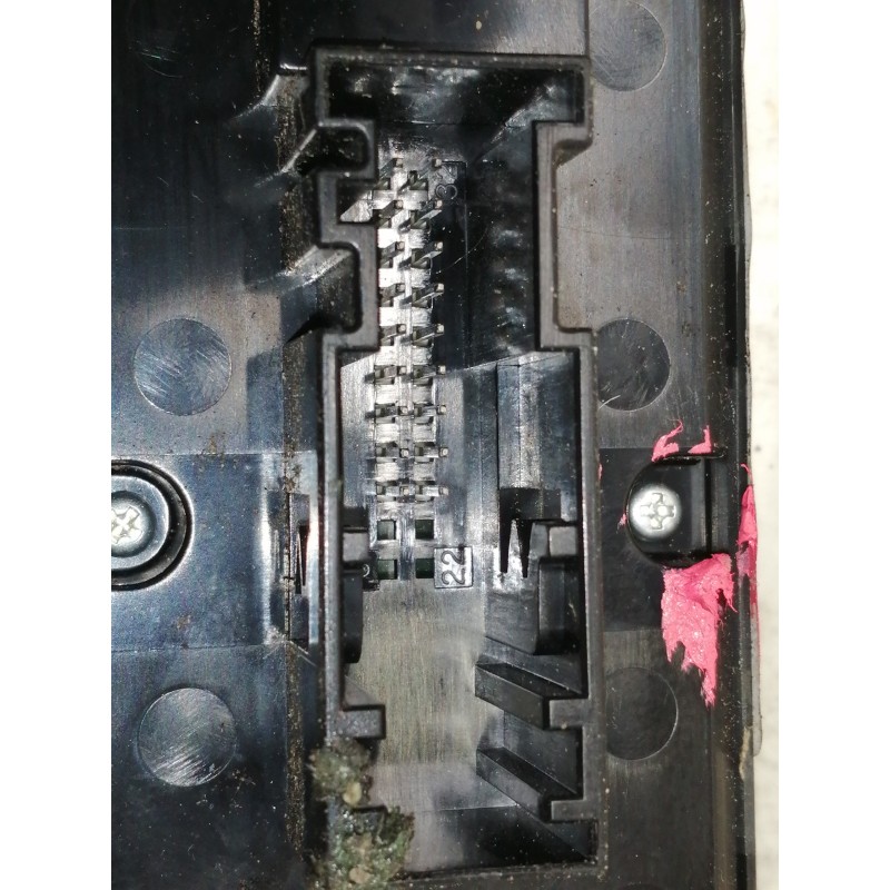 Recambio de mando elevalunas delantero izquierdo para opel zafira b cosmo referencia OEM IAM 13228699  