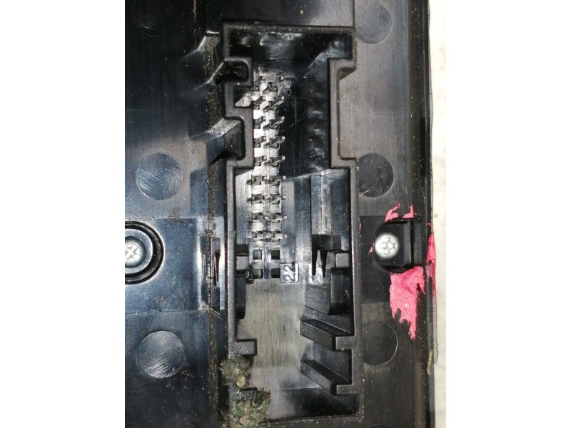 Recambio de mando elevalunas delantero izquierdo para opel zafira b cosmo referencia OEM IAM 13228699  