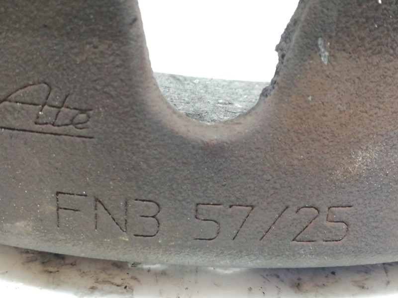 Recambio de pinza freno delantera derecha para opel zafira b cosmo referencia OEM IAM FN35725 25762 ATE