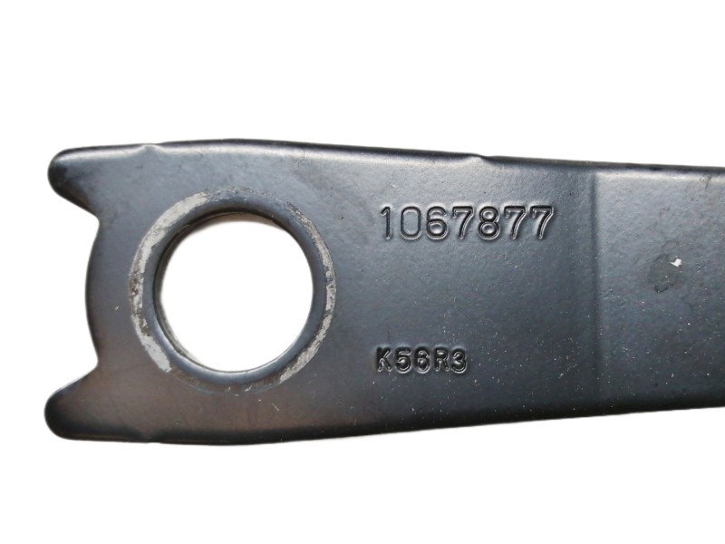 Recambio de enganche cinturon delantero izquierdo para toyota yaris active referencia OEM IAM 1067877  