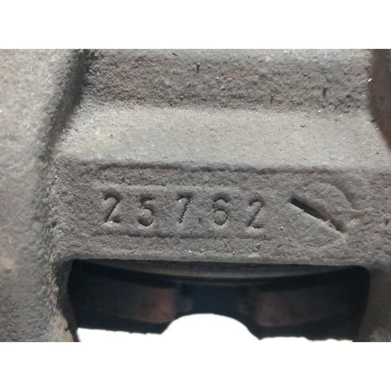 Recambio de pinza freno delantera derecha para opel zafira b cosmo referencia OEM IAM FN35725 25762 ATE