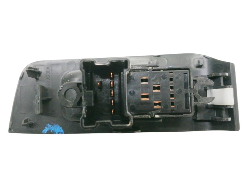 Recambio de mando elevalunas trasero derecho para nissan x-trail (t31) le referencia OEM IAM 82960JG00A  