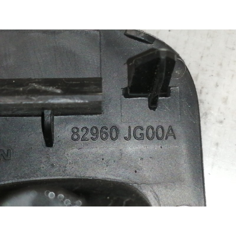 Recambio de mando elevalunas trasero derecho para nissan x-trail (t31) le referencia OEM IAM 82960JG00A  