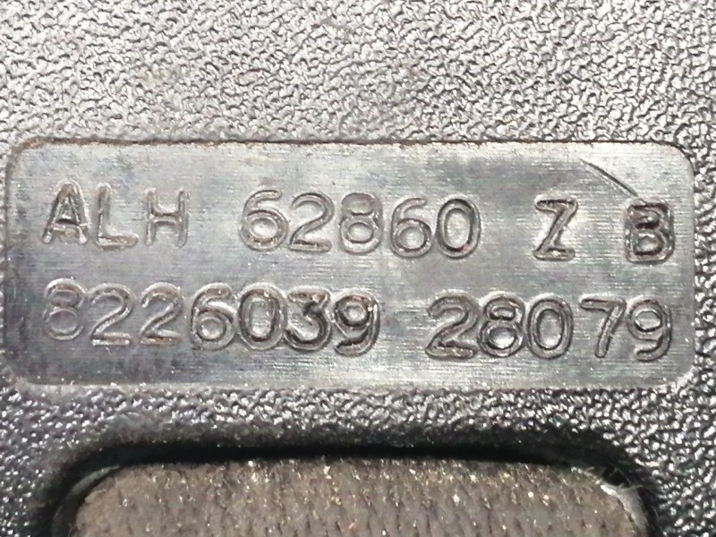 Recambio de enganche cinturon trasero izquierdo para bmw serie 3 berlina (e46) 320d referencia OEM IAM 8233291LH 8226039 