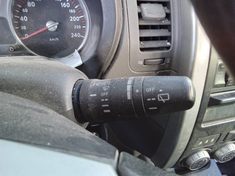 Recambio de mando limpia para nissan x-trail (t31) le referencia OEM IAM 8904SD  