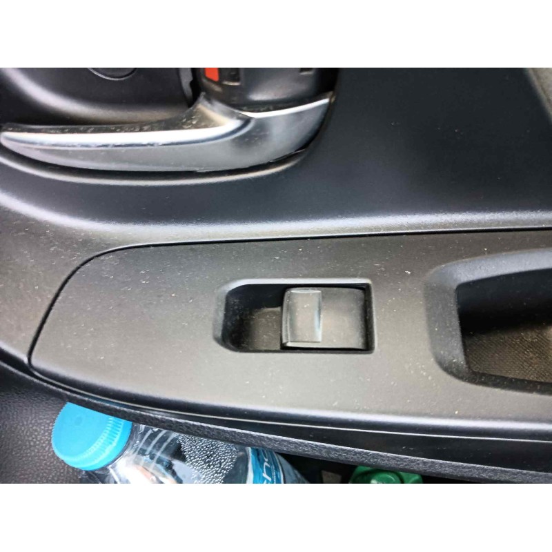 Recambio de mando elevalunas delantero derecho para toyota yaris active referencia OEM IAM 8292K55  