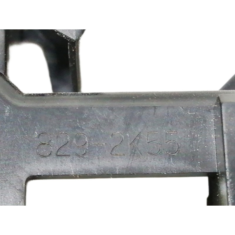 Recambio de mando elevalunas delantero derecho para toyota yaris active referencia OEM IAM 8292K55  