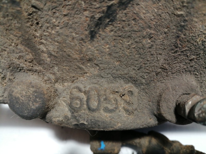 Recambio de pinza freno delantera derecha para nissan x-trail (t31) le referencia OEM IAM 6059  