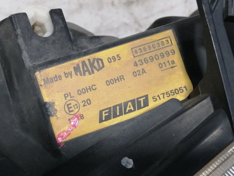 Recambio de faro izquierdo para fiat doblo i cargo 1.3 jtd sx furgón referencia OEM IAM 43690383  