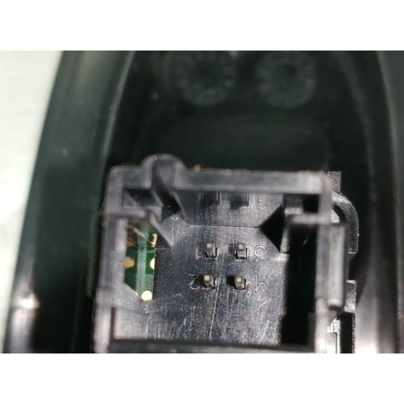 Recambio de mando elevalunas trasero izquierdo para citroën c4 lim. collection referencia OEM IAM 96657926XT 28209897 529076433