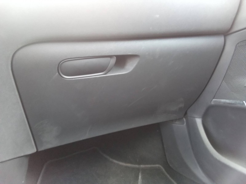 Recambio de guantera para citroën c4 lim. collection referencia OEM IAM 9671431377 9671471177 00047023