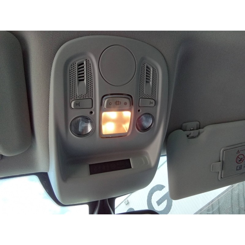 Recambio de luz interior para citroën c4 lim. collection referencia OEM IAM 9671645977 9671646077 / 9665778780 9671646577