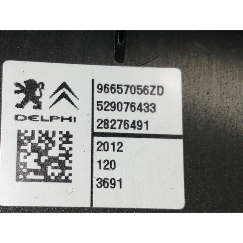 Recambio de mando elevalunas delantero derecho para citroën c4 lim. collection referencia OEM IAM 96657056ZD 529076433 28276491