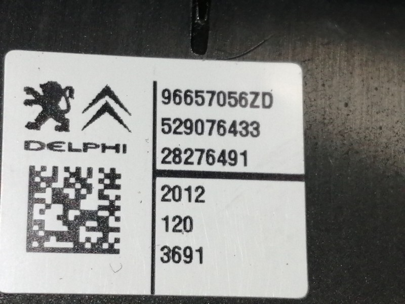 Recambio de mando elevalunas delantero derecho para citroën c4 lim. collection referencia OEM IAM 96657056ZD 529076433 28276491