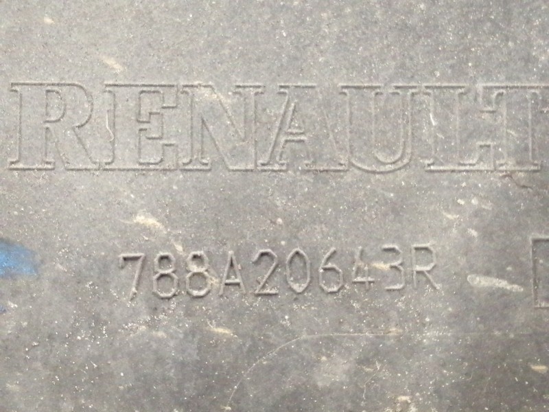 Recambio de aletin trasero derecho para renault captur 0.9 tce referencia OEM IAM 788A20643R  