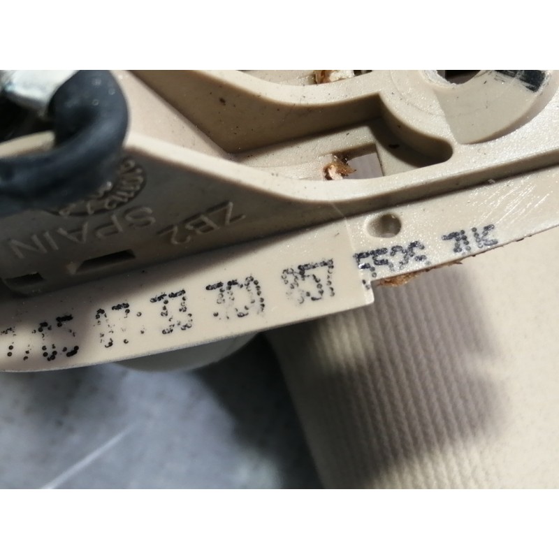 Recambio de parasol derecho para volkswagen passat berlina (3c2) trendline referencia OEM IAM 3C0857552S  