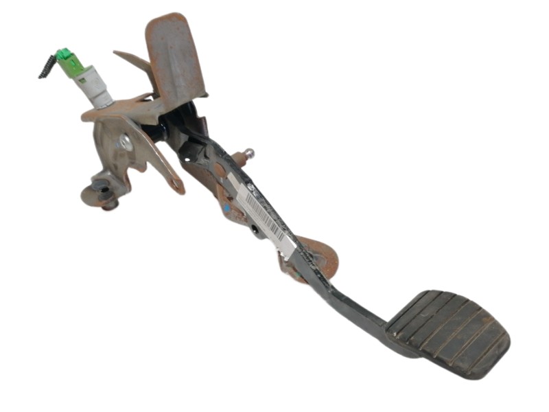 Recambio de pedal embrague para renault captur 0.9 tce referencia OEM IAM 01121630  