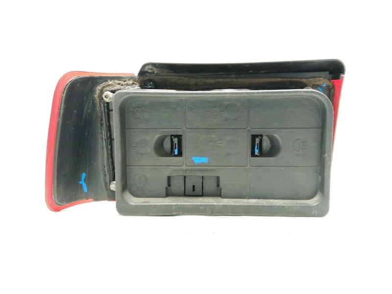 Recambio de piloto trasero derecho para volvo serie 440 2.0i action referencia OEM IAM   