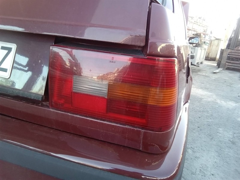 Recambio de piloto trasero derecho para volvo serie 440 2.0i action referencia OEM IAM   