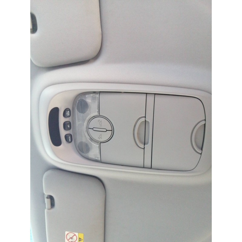 Recambio de luz interior para kia sorento 2.5 crdi active referencia OEM IAM   