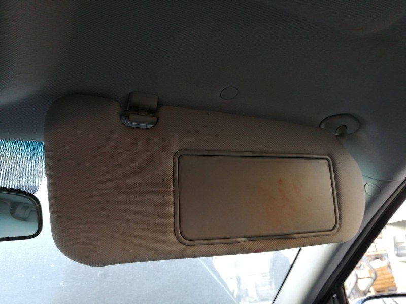 Recambio de parasol derecho para kia sorento 2.5 crdi active referencia OEM IAM   