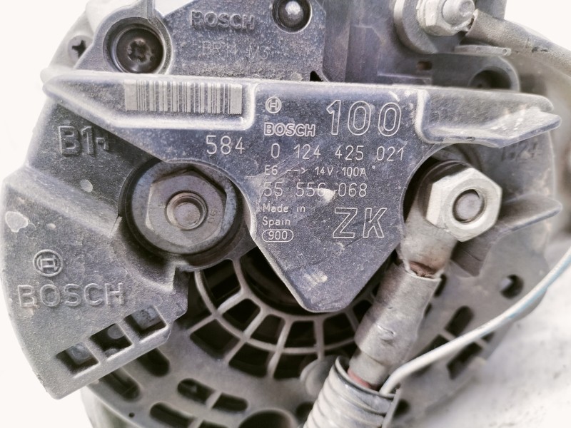 Recambio de alternador para opel corsa c cosmo referencia OEM IAM 55556068 5840124425021 