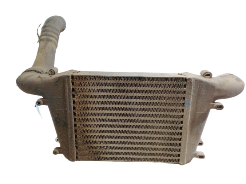 Recambio de intercooler para nissan cabstar e tl35-1 referencia OEM IAM 2200471 2200470 