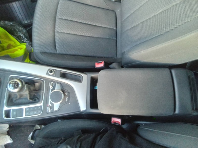 Recambio de apoyabrazos central para audi a4 berlina (8w2) advanced edition referencia OEM IAM 8W1863241A  