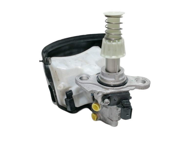 Recambio de bomba freno para audi a4 berlina (8w2) advanced edition referencia OEM IAM 32670042  