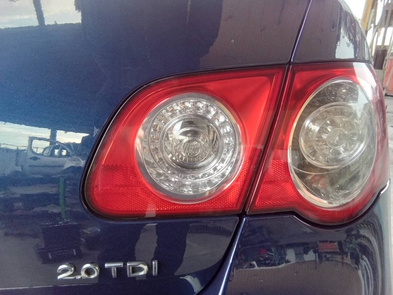 Recambio de piloto trasero derecho interior para volkswagen passat berlina (3c2) highline referencia OEM IAM 3C5945094C ZSB3C594