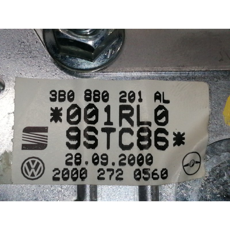 Recambio de airbag delantero izquierdo para volkswagen passat berlina (3b3) comfortline referencia OEM IAM 3B0880201AL 001RL09SR